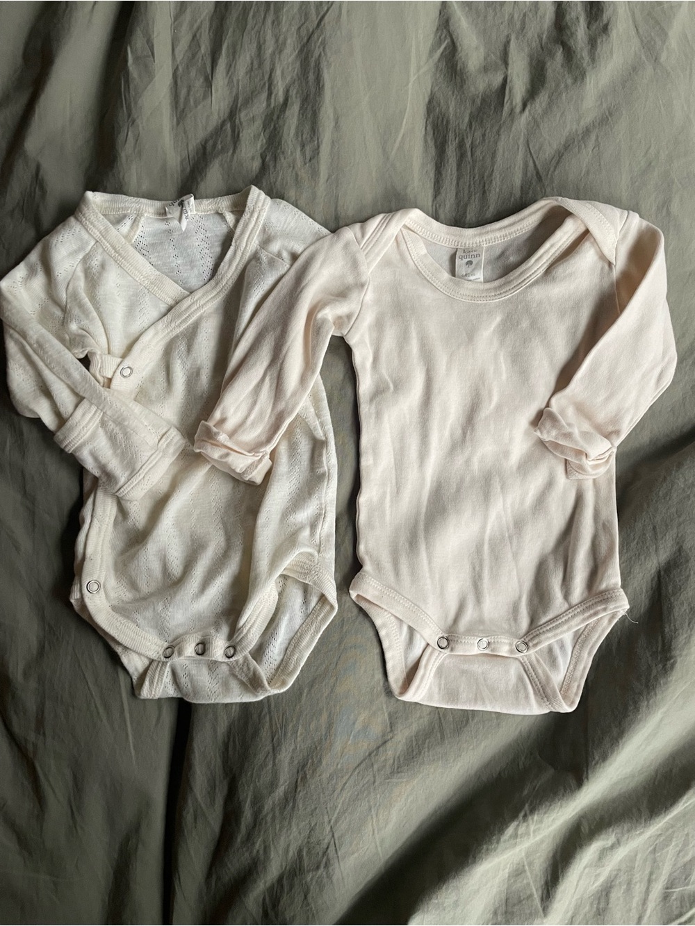 Kate Quinn oatmeal cotton onesie bundle 6/12